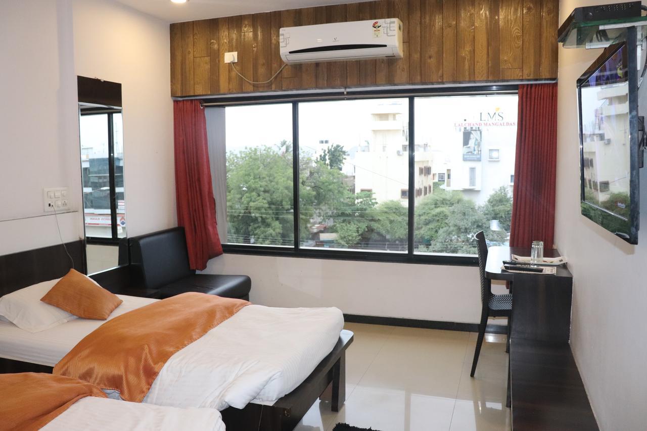 Hotel Raj Aurangabad  Exterior photo